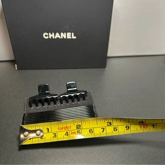 CHANEL Cuff Links - Picture 5 of 6